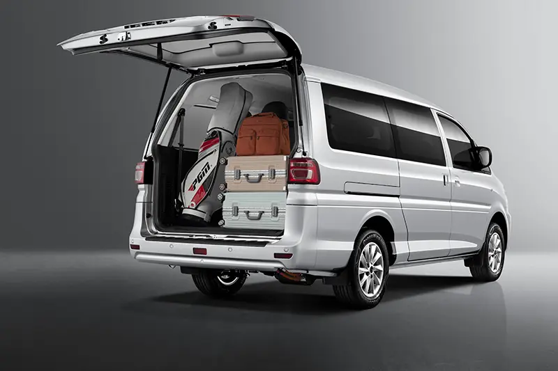 New Energy MPV M5 Electric Car 8