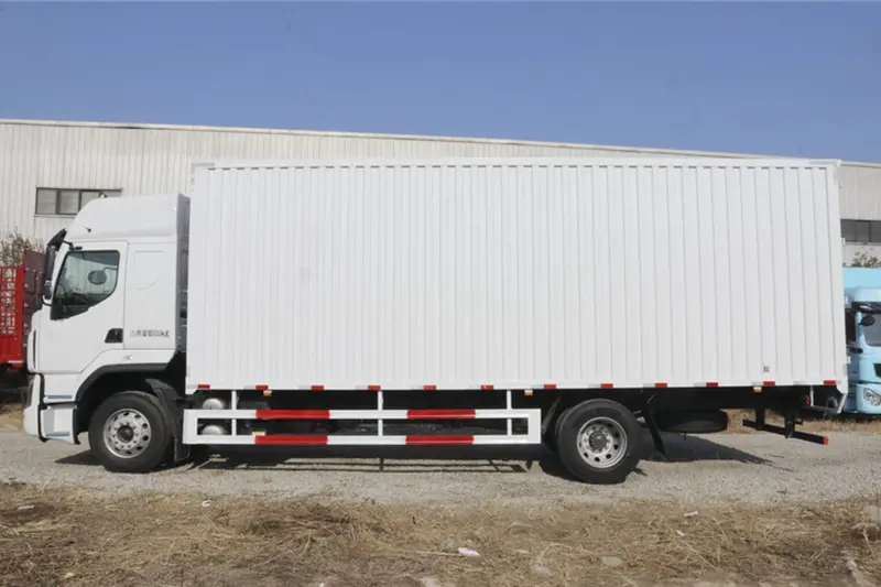 CHENGLONG 4X2 H5 CARGO Truck 04sld