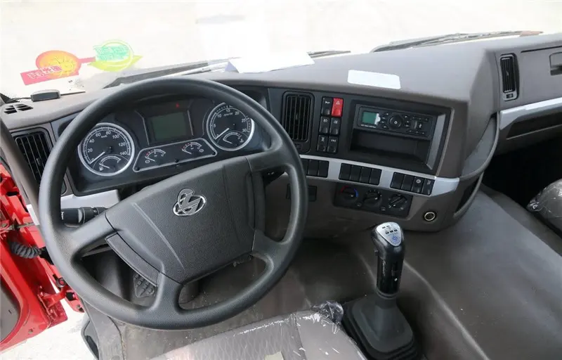 CHENGLONG 4X2 H5 CARGO Truck0672u