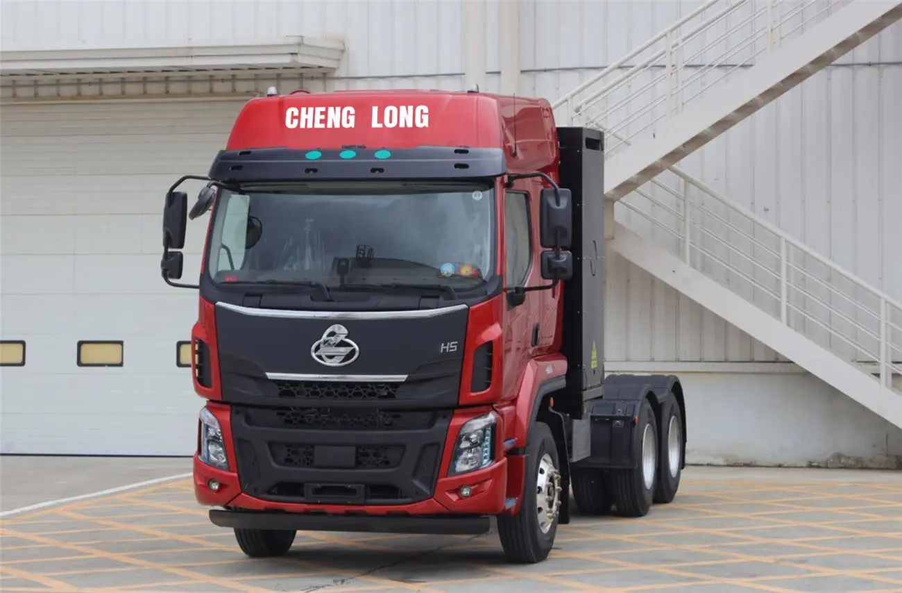 Eco-Friendly Heavy Hauler 6×4 H5EV Electric Truck05us0