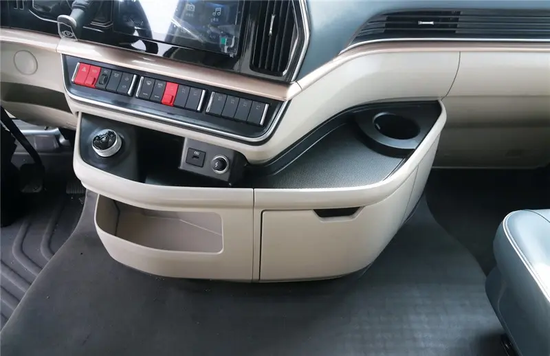 Eco-friendly Tractor 4×2 H5V Electric Tractor Truck104daz